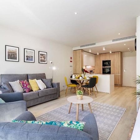 Modern & Stylish Apartment In Av. Da Liberdade By Lovelystay Lisbon Bagian luar foto
