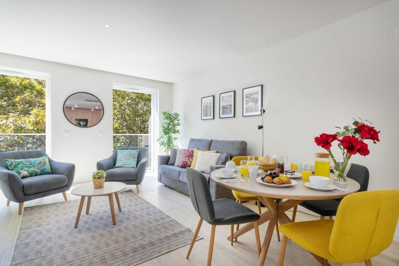 Modern & Stylish Apartment In Av. Da Liberdade By Lovelystay Lisbon Bagian luar foto